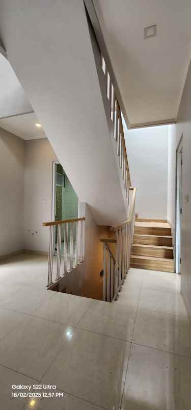 dijual rumah pondok labu cilandak