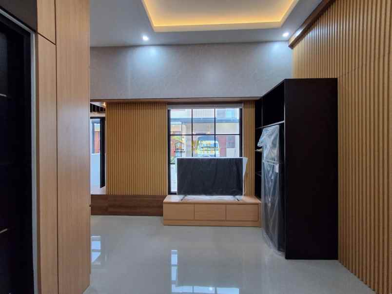 dijual rumah purwomartani