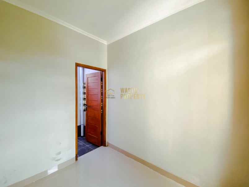 dijual rumah purwomartani