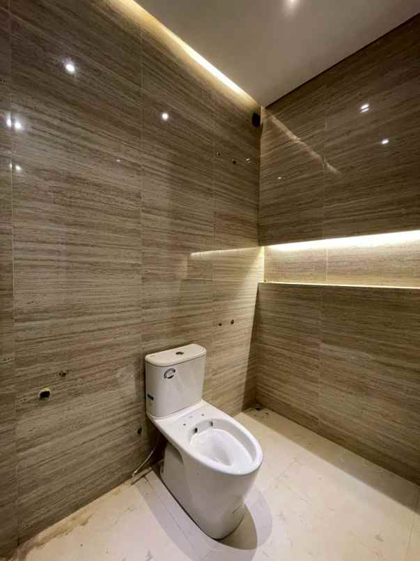 dijual rumah purwomartani kalasan