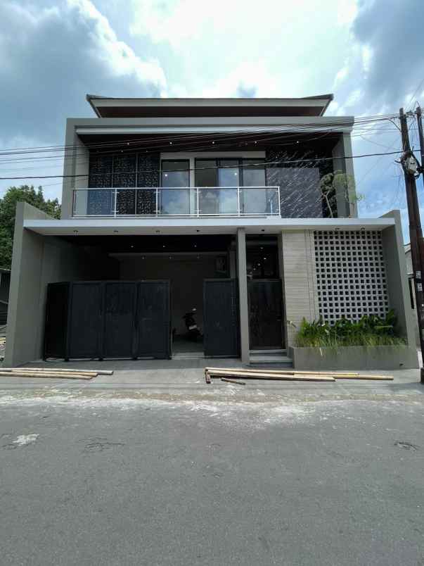 dijual rumah purwomartani kalasan