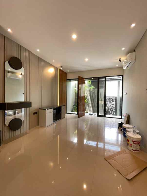 dijual rumah purwomartani kalasan