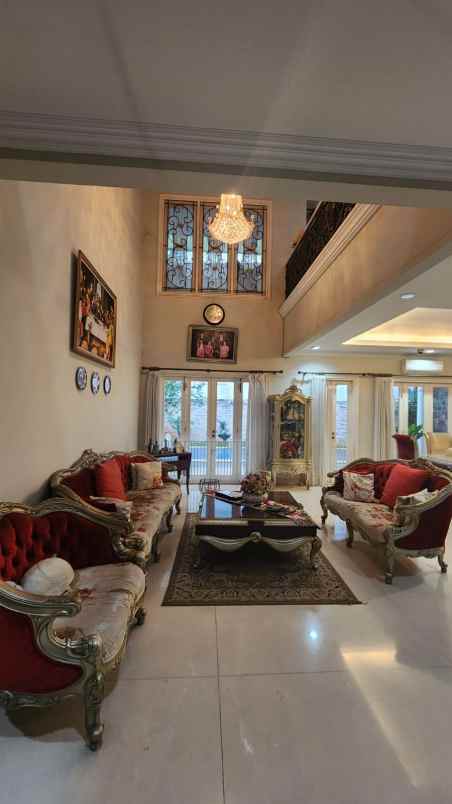 dijual rumah raffles hills cibubur