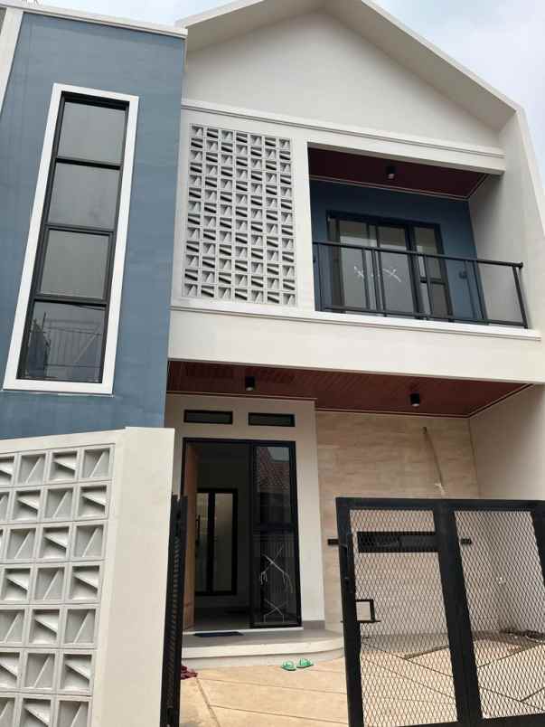 dijual rumah rangkapan jaya pancoran