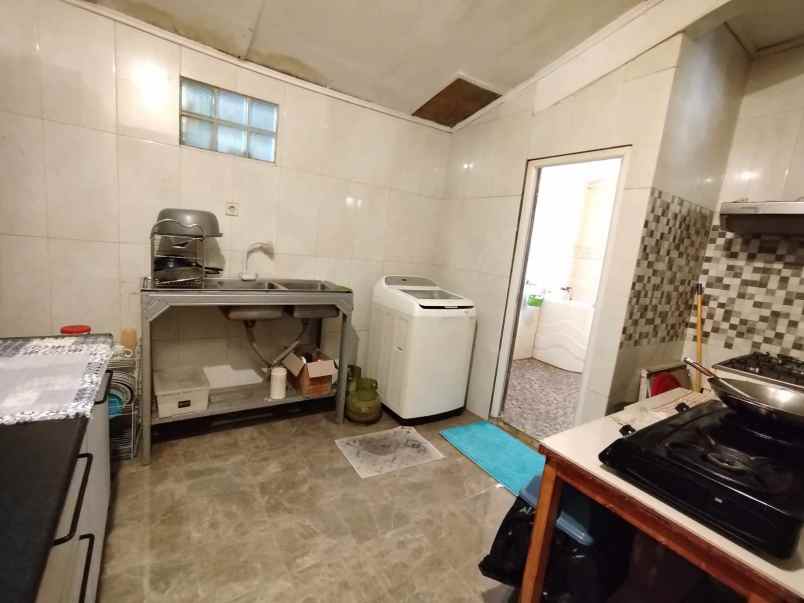 dijual rumah rangkapan jaya pancoran