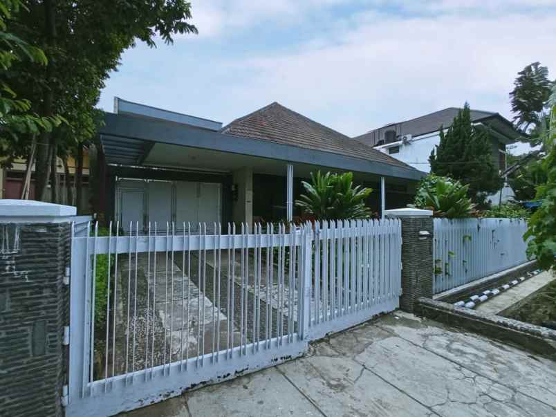 dijual rumah riau bengawan taman