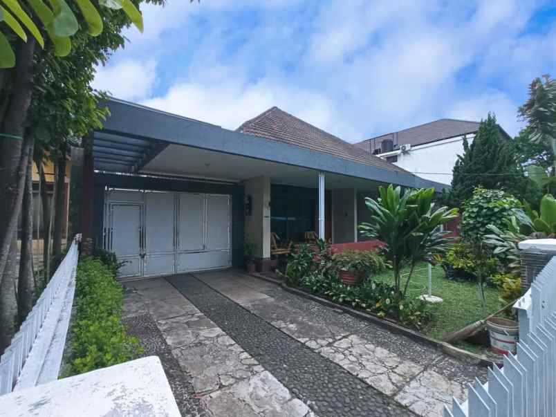 dijual rumah riau bengawan taman