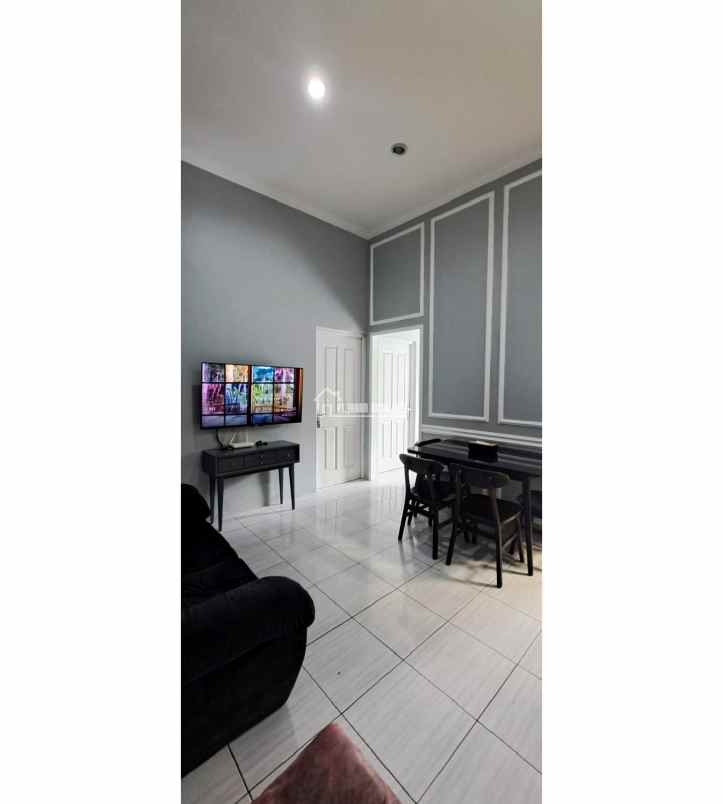 dijual rumah sambiroto raya