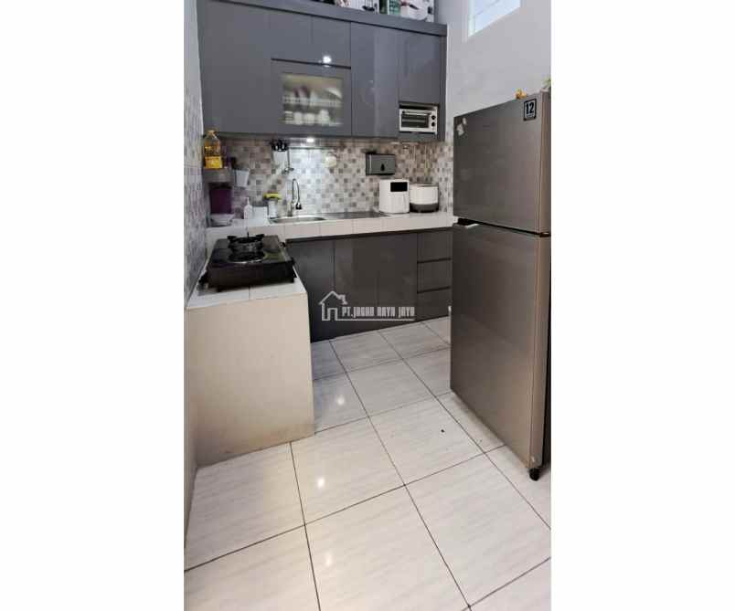 dijual rumah sambiroto raya