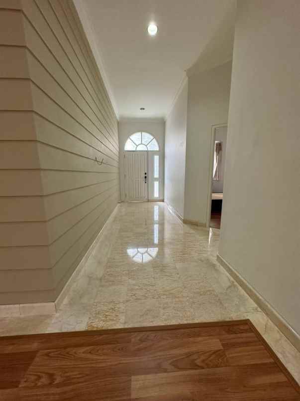 dijual rumah san diego pakuwon city