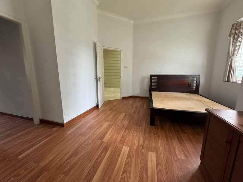 dijual rumah san diego pakuwon city