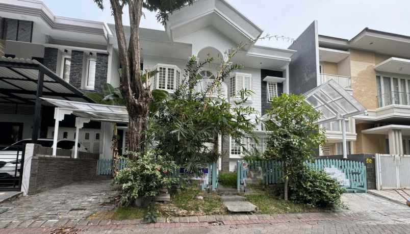 dijual rumah san diego pakuwon city