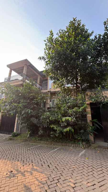 dijual rumah sanghyang pancanaka hiils