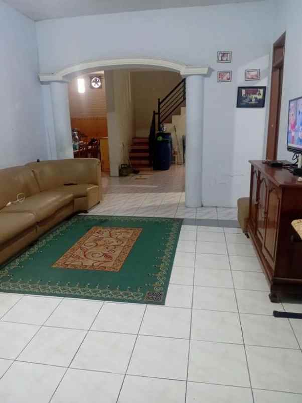 dijual rumah sari indah babakan sari