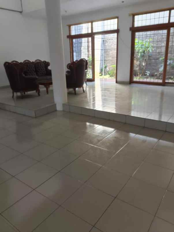 dijual rumah sarijadi pasteur bandung utara