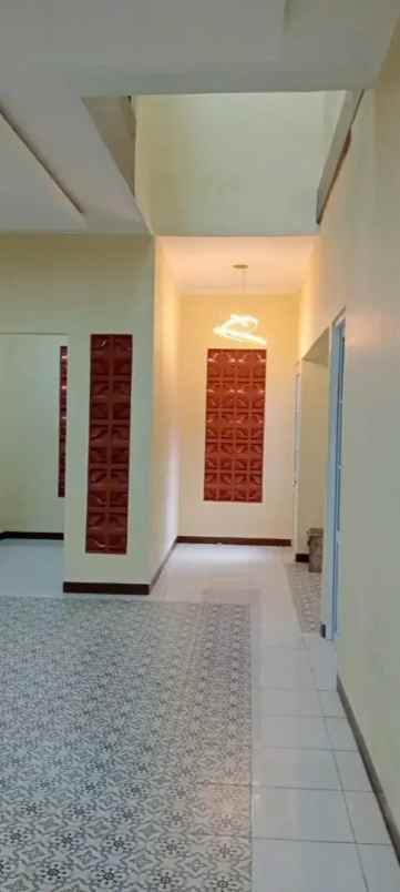 dijual rumah sawangan depok