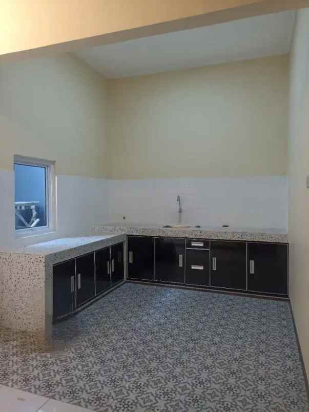 dijual rumah sawangan depok