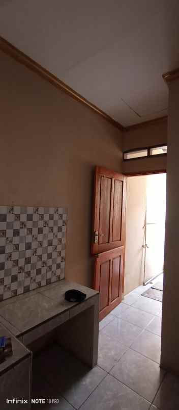 dijual rumah second di citayam