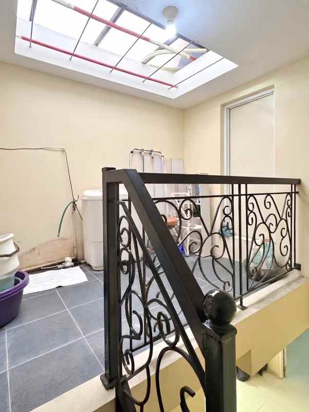 dijual rumah secondary dalam twonhouse siap huni