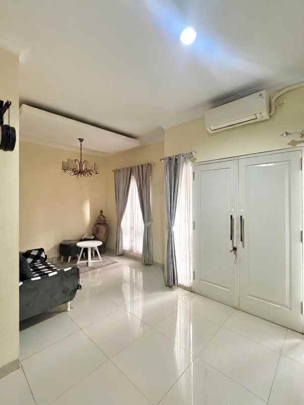dijual rumah secondary dalam twonhouse siap huni