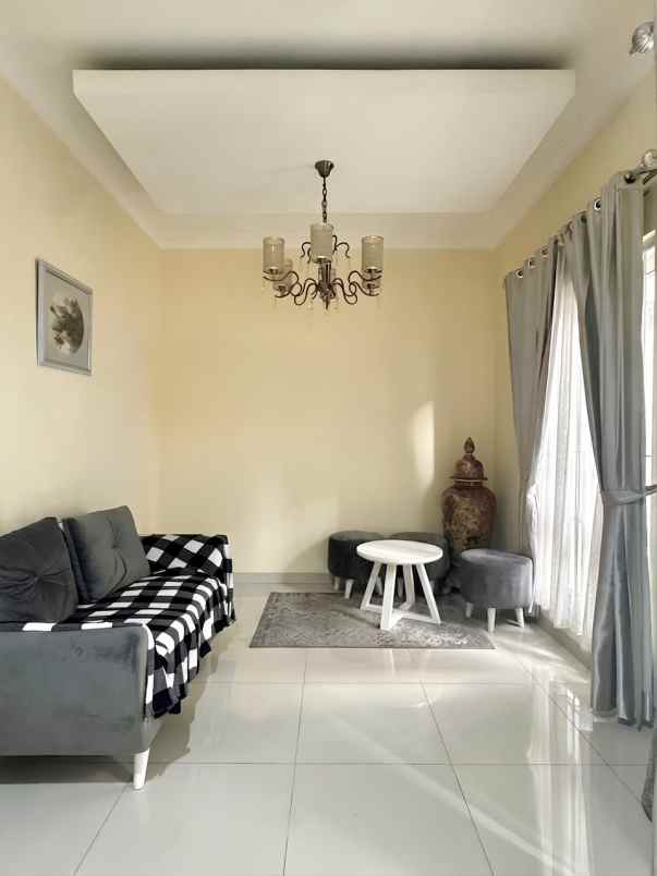 dijual rumah secondary dalam twonhouse siap huni