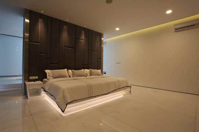 dijual rumah selat golf citraland