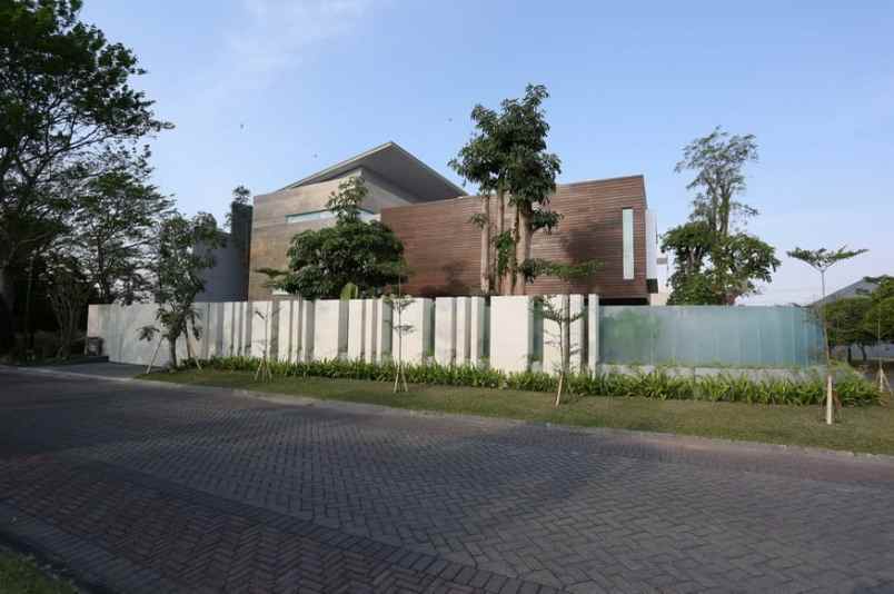 dijual rumah selat golf citraland
