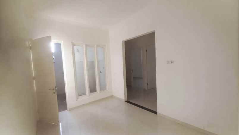 dijual rumah semanggi wonorejo