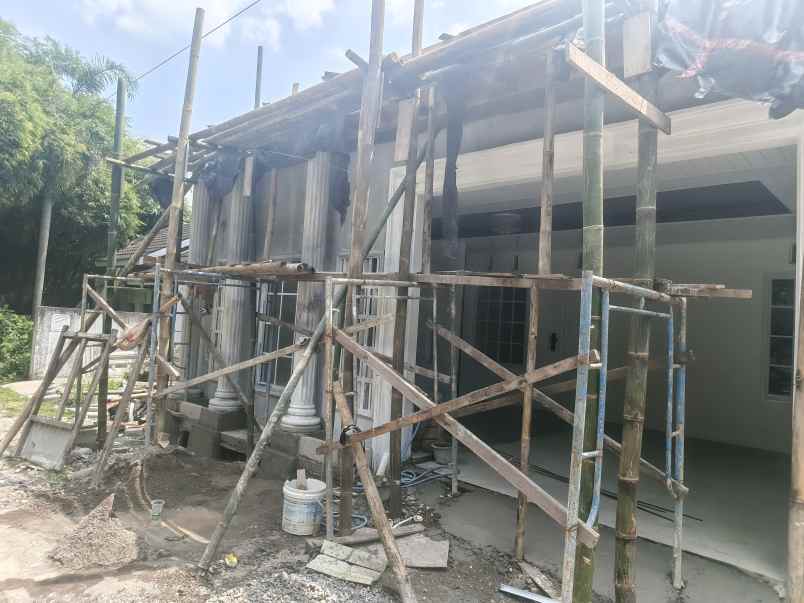 dijual rumah sendangmulyo raya