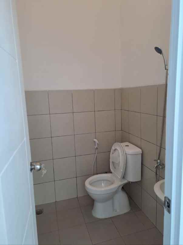 dijual rumah serdang kulon