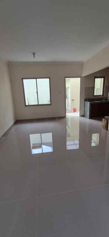 dijual rumah siap huni citra gran cibubur