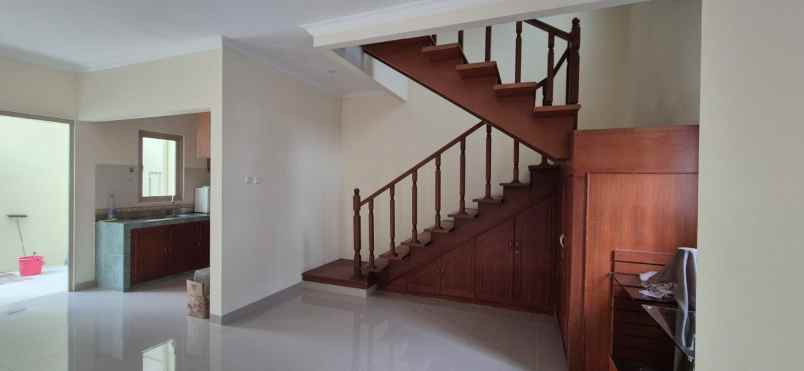 dijual rumah siap huni citra gran cibubur