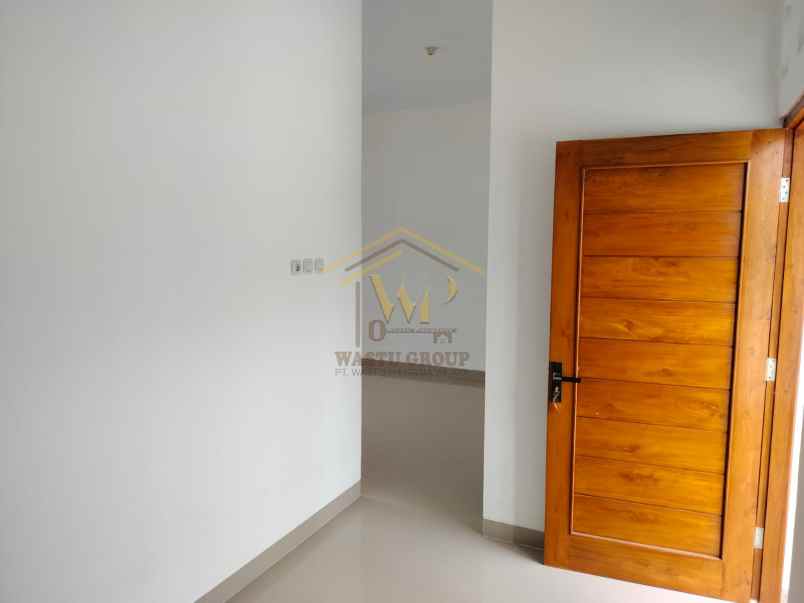 dijual rumah sidoluhur