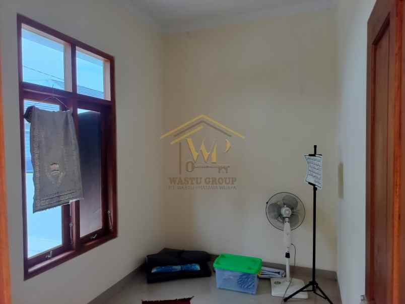 dijual rumah sidoluhur