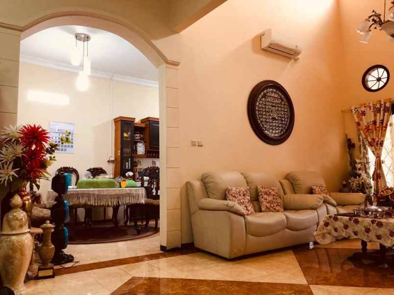 dijual rumah sidosermo pdk