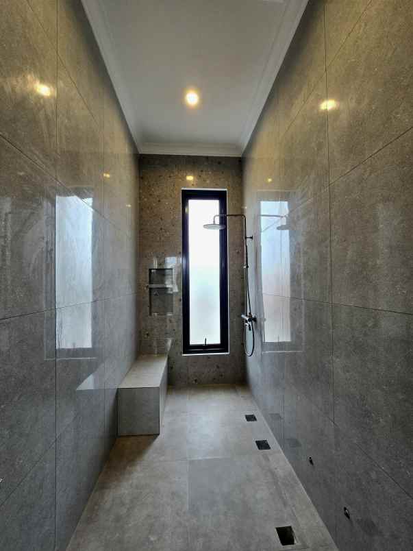 dijual rumah taman bougenville