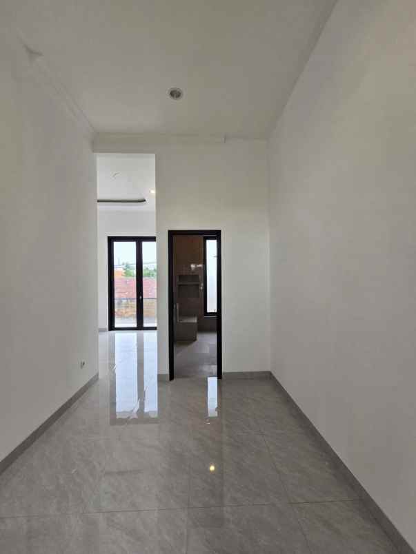 dijual rumah taman bougenville