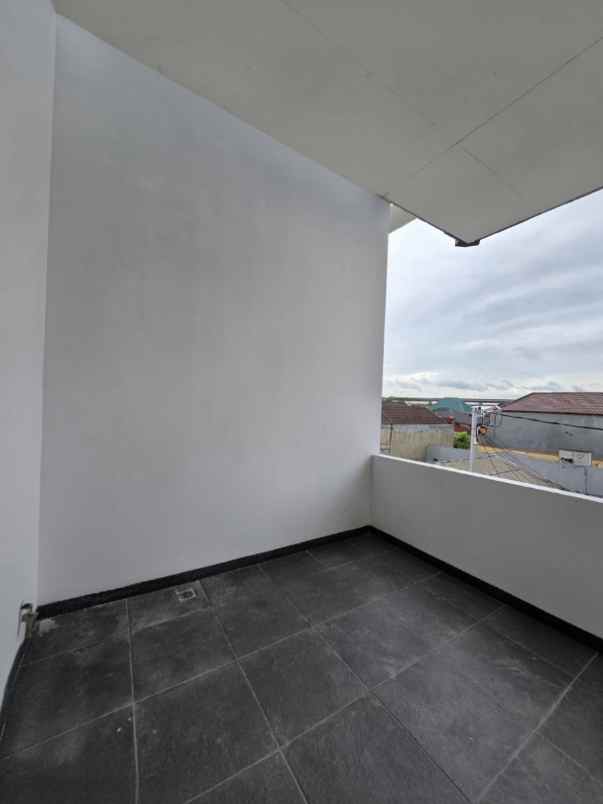 dijual rumah taman bougenville