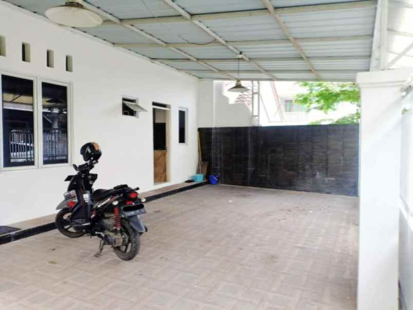dijual rumah taman cimanggu