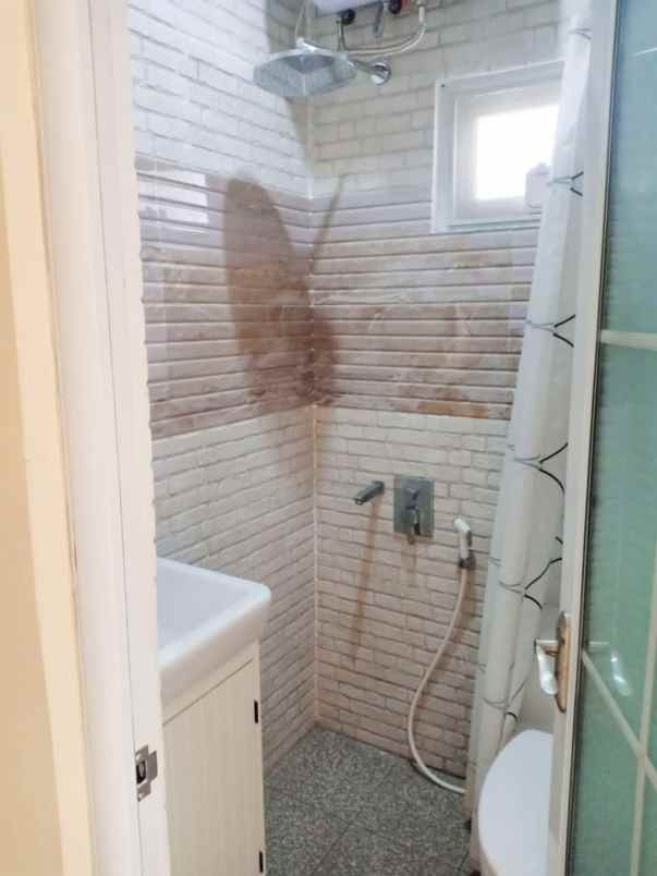 dijual rumah taman cimanggu