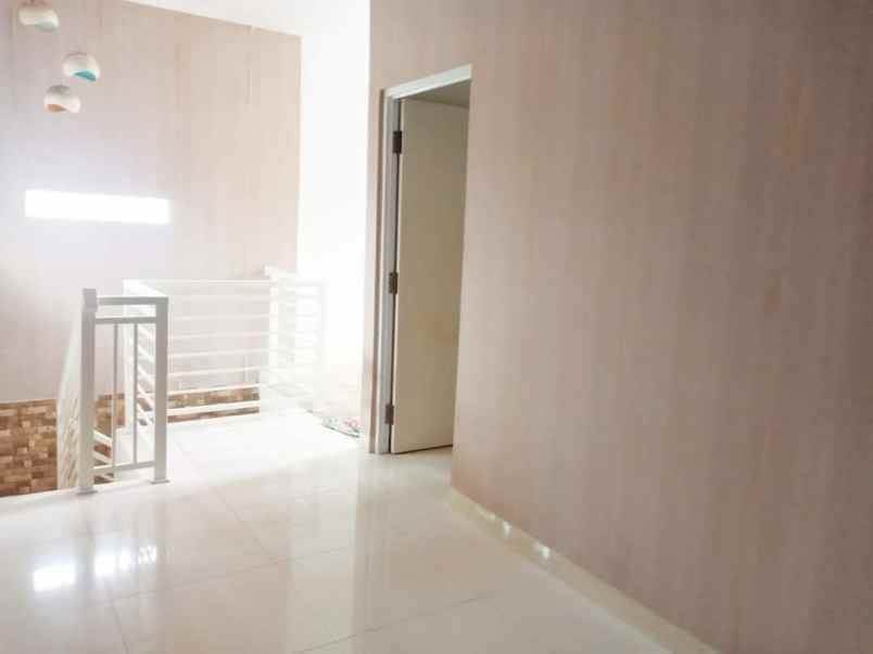 dijual rumah taman cimanggu