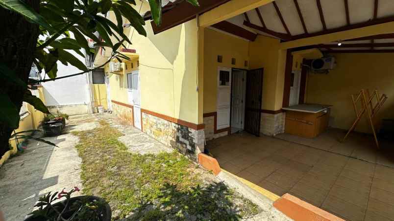 dijual rumah taman harapan baru