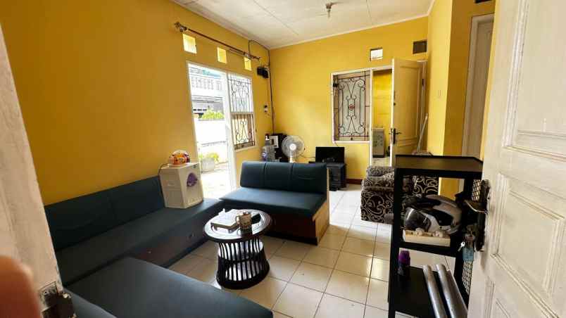 dijual rumah taman harapan baru