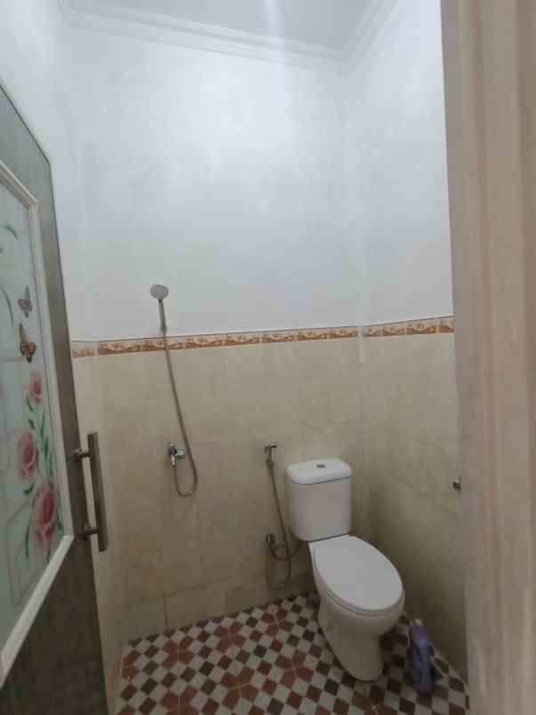 dijual rumah taman raya tambun selatan