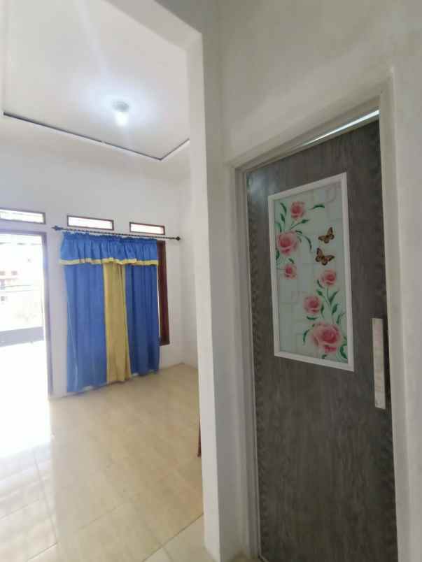 dijual rumah taman raya tambun selatan