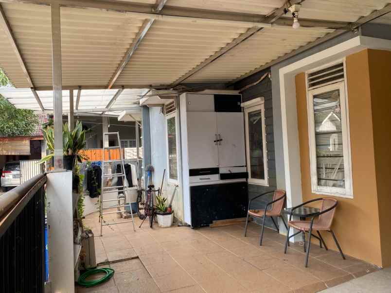 dijual rumah taman royal 3 cluster