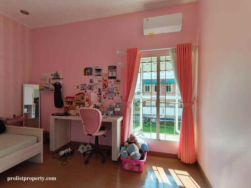 dijual rumah tambaksogra