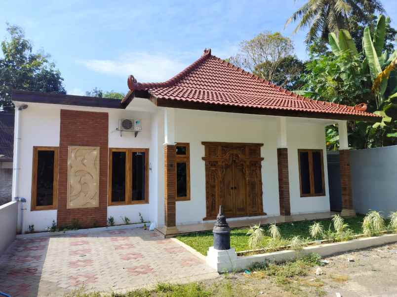 dijual rumah tegalarum borobudur