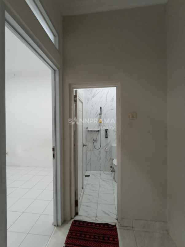 dijual rumah tirtajaya depok