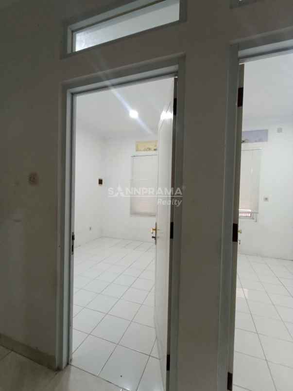 dijual rumah tirtajaya depok